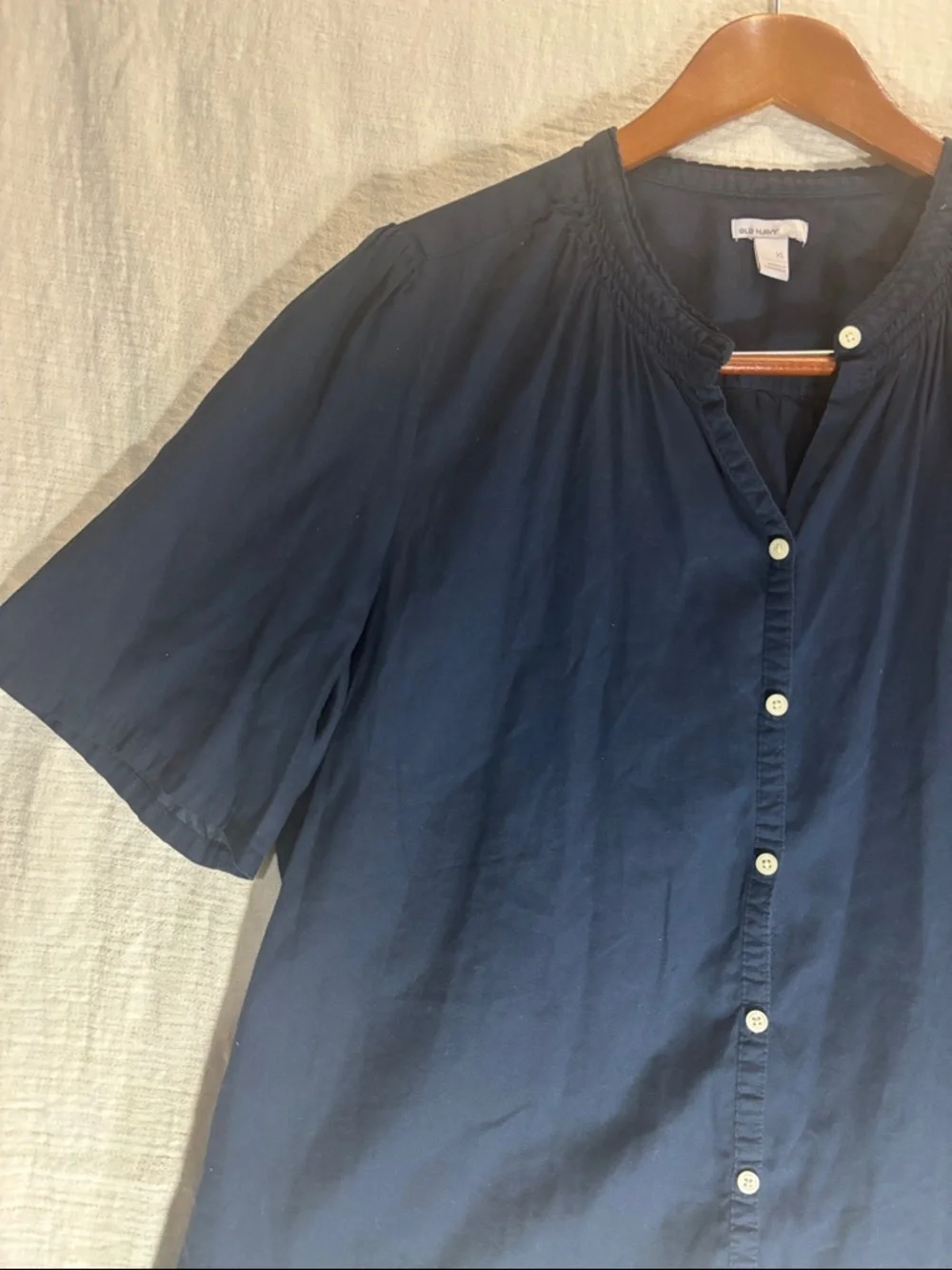 Old Navy Navy Short-Sleeve Button-Down Blouse 100% Cotton